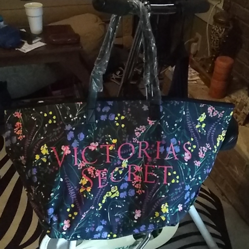New Victoria secret bag